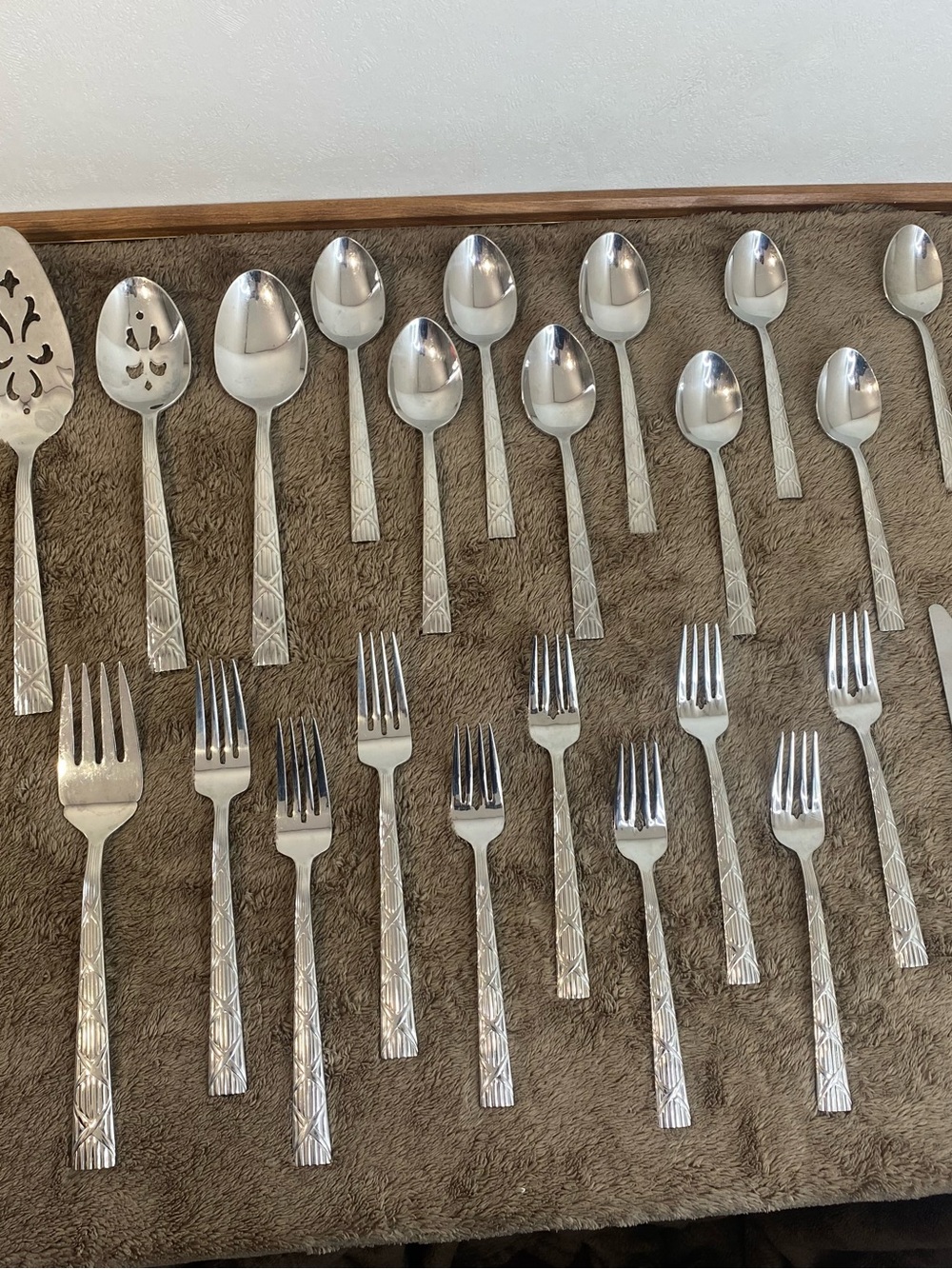 Sandlebrook (Stainless) by ROBERTS & BELK flatware 24 pieces
